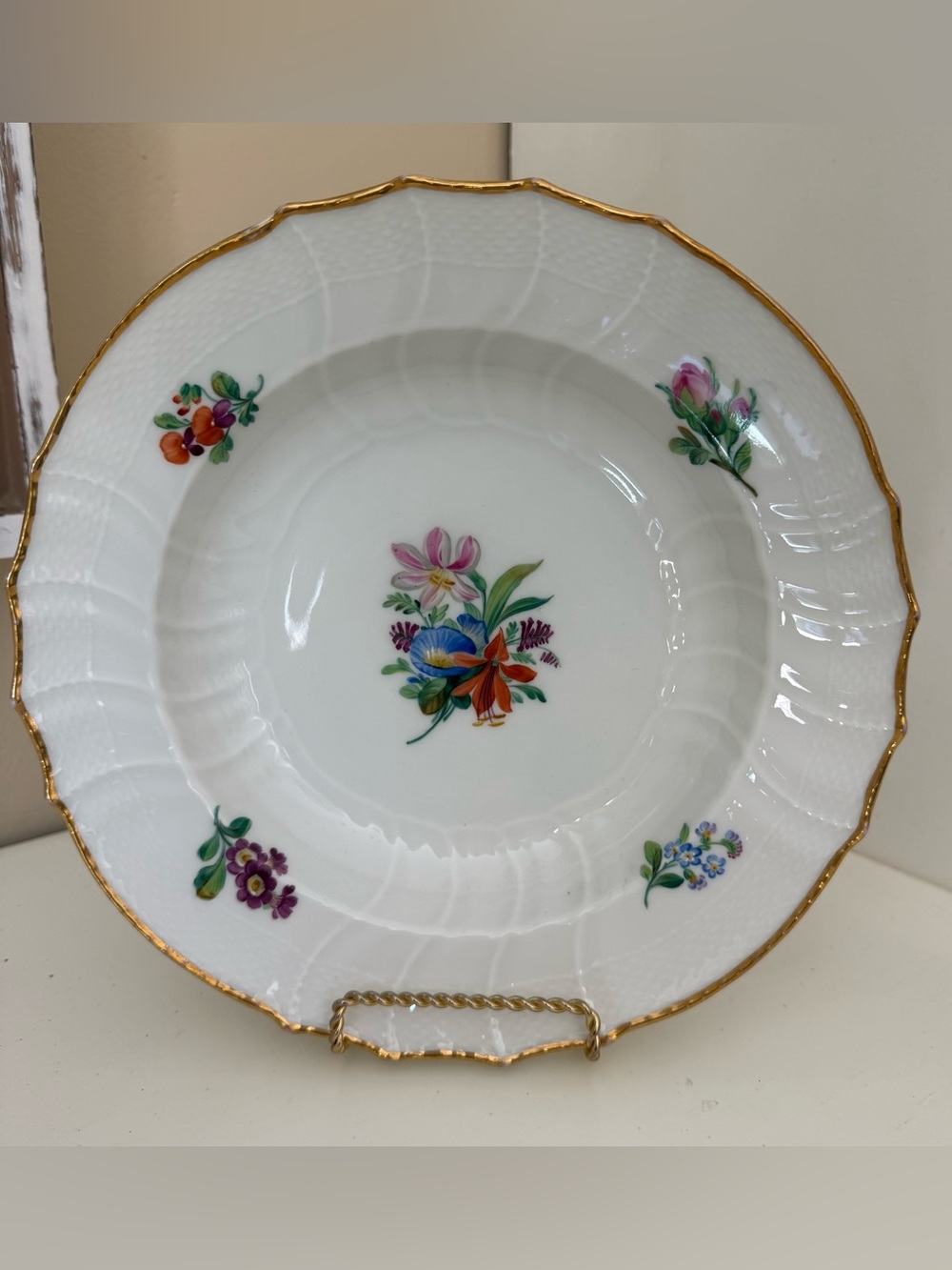 Antique KPM Berlin Neuosier Hand Painted Floral Rim Soup Bowl 9.25” Gold